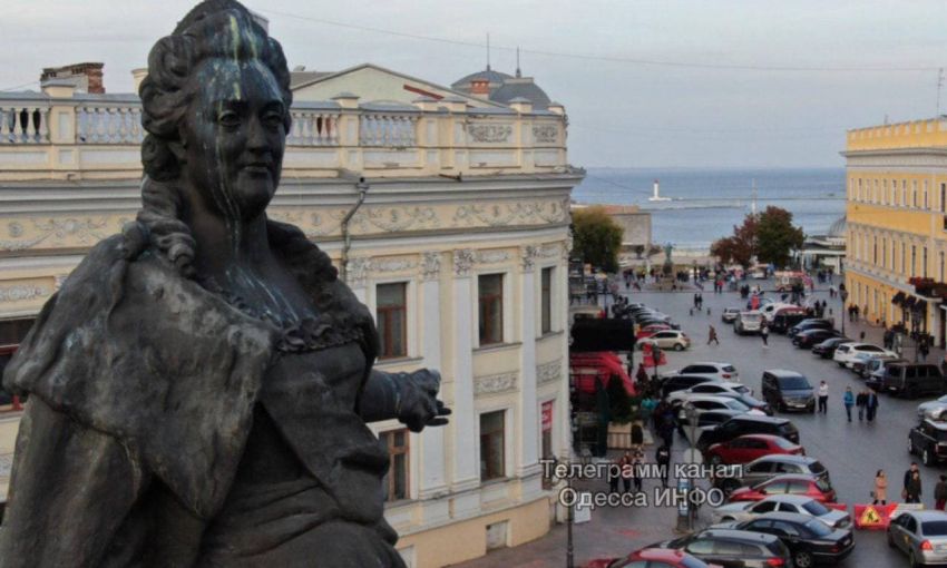 Охрана памятника «Основателям Одессы» подорожает почти на 600 тыс. гривен