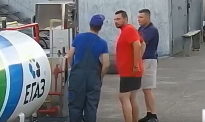 Одесситов просят помочь в поиске нападавших на сотрудника газовой заправки (Видео)