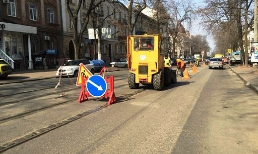 Придётся постоять в пробках: ремонт дорог на 8 апреля