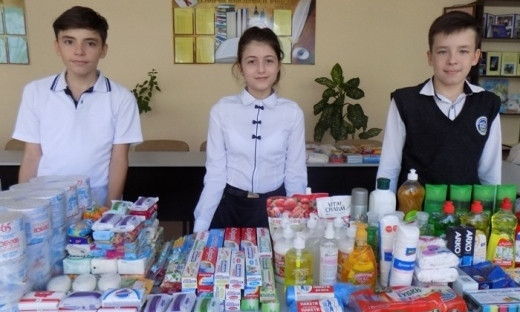 Благотворительность: одесские школьники помогли воинам и детям из зоны АТО