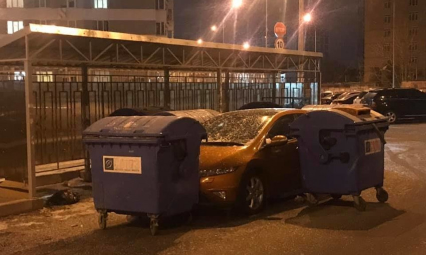 Очевидица сообщила об «эпичной мести мусорщиков» в Одессе