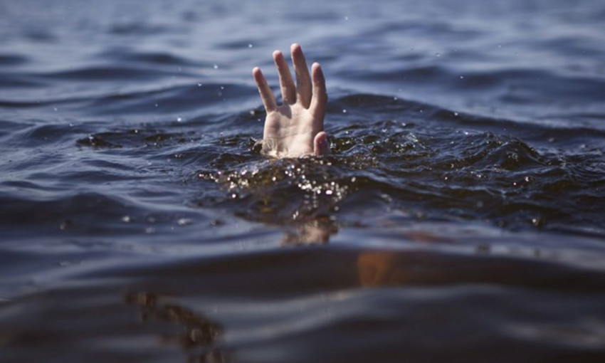 В расположенном в селе Матроска пруду утонул мужчина