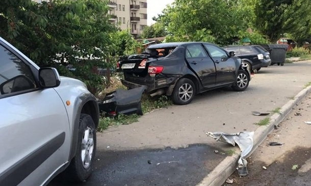 В одесском ДТП пострадало семь припаркованных машин
