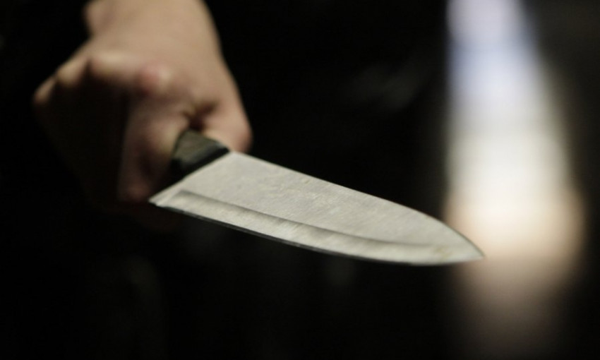 Ударил ножом в грудь на проспекте Академика Глушко: преступник задержан