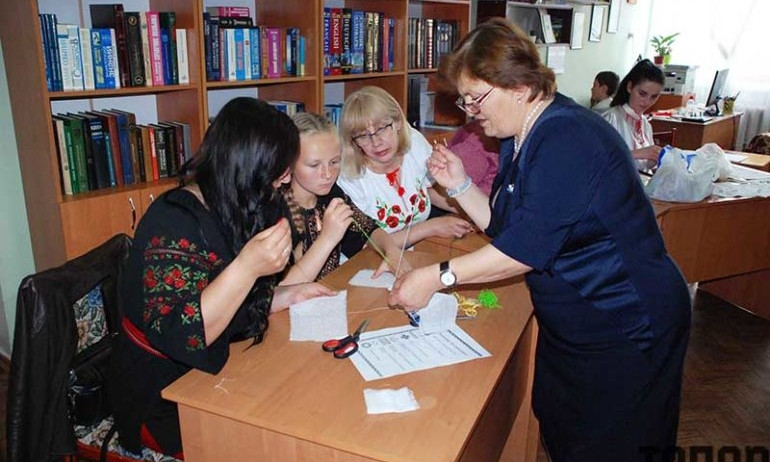В Болграде провели мастер-класс по вышиванию