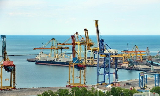 В Одесский порт из Румынии привезли контрабандно 26 тонн мазута