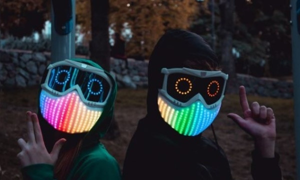 Одесский школьник изобрел интерактивную маску, которая «чувствует эмоции»