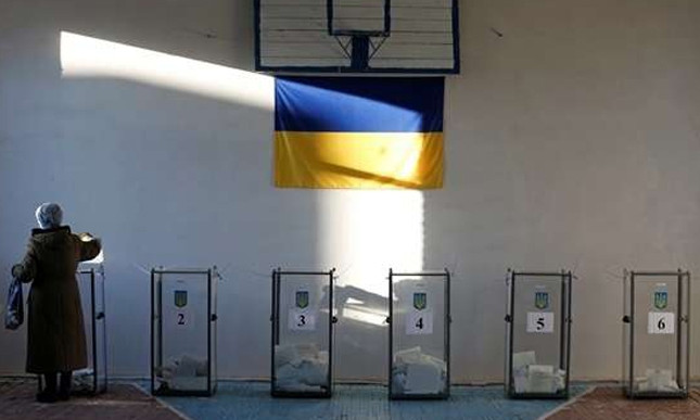На выборах в Одессе наблюдатели фиксируют нарушения, явка низкая