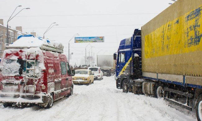 Возобновилось движение по трассе «Одесса – Киев» и въезд грузовиков в Одессу