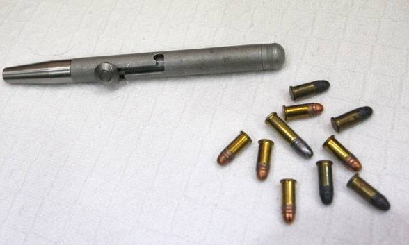 У жителя Одесской области обнаружили ручку-пистолет