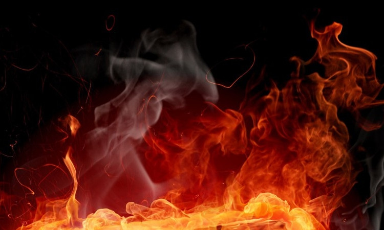 Причина пожара – неосторожное обращение с огнём