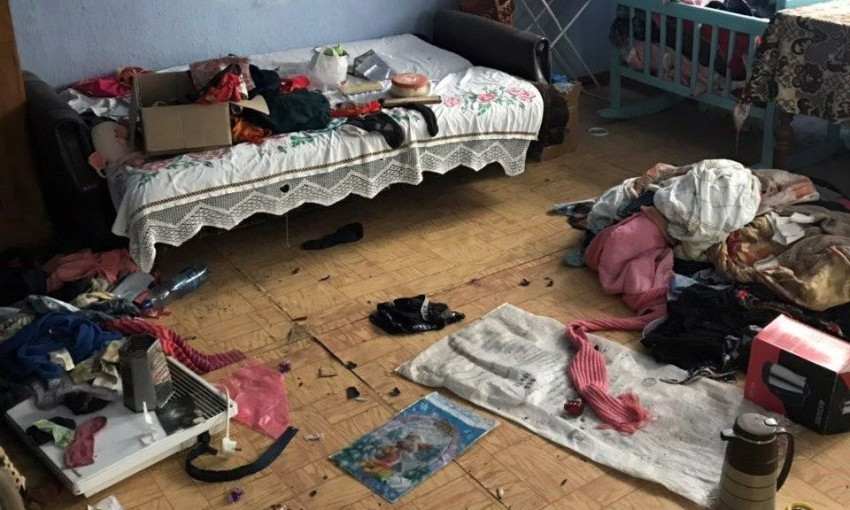 В Тарутино у выпивающей матери отобрали двоих детей