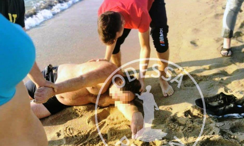 В одесской области подросток спас отдыхающего - вытащил его из моря