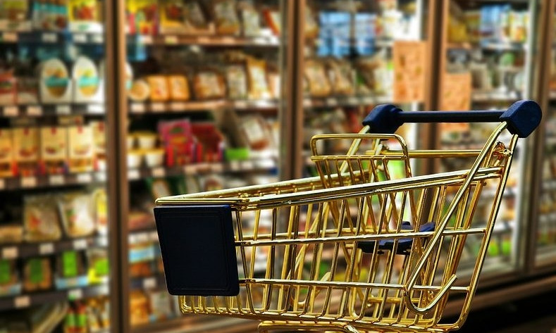 Какой свежести продукты покупают одесситы в супермаркетах (Фотофакт)
