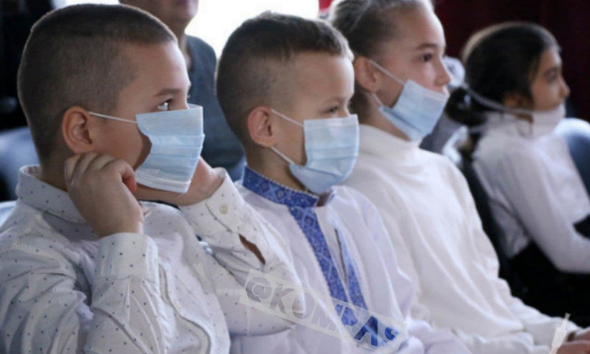 В четверти одесских школ большая часть учителей получила прививки от коронавируса 