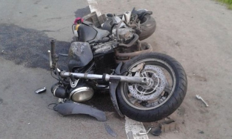В селе Кучурган 10-ти и 12-летний мальчики разбились на мотоцикле