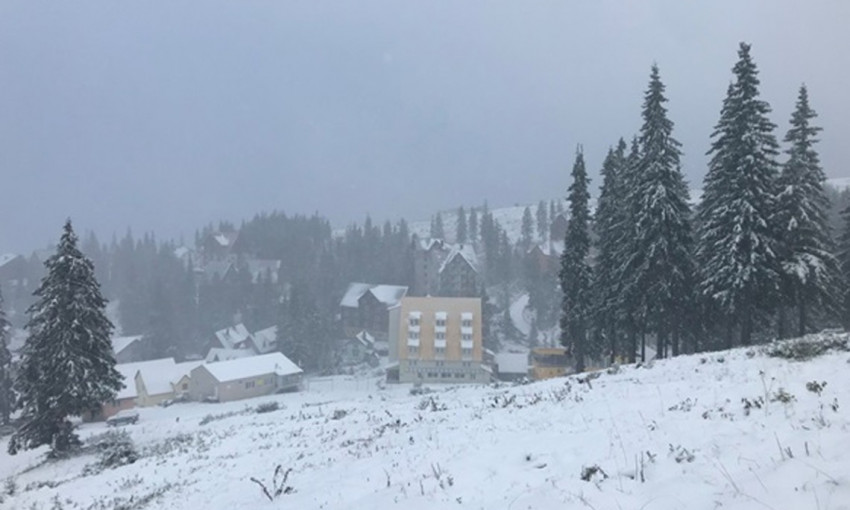 В Карпатах выпал снег и началась настоящая зима 