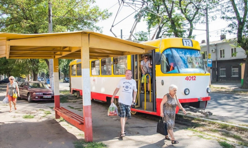 В Одессе запустили ещё один трамвай-галерею (ФОТО)