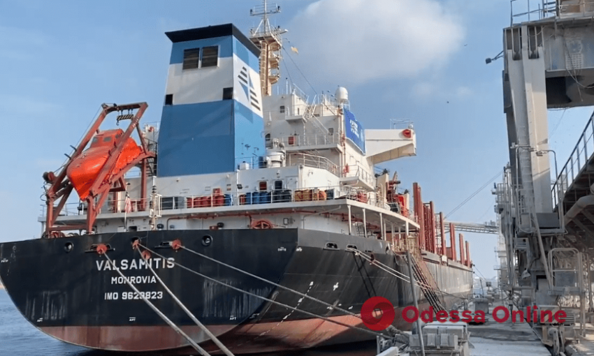 "Зерновая сделка": за прошедшие выходные порты Одесской области покинули 10 кораблей с продовольствием