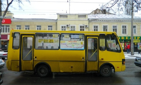 В Одессе водитель маршрутки прилюдно оскорбил матерей погибших воинов АТО