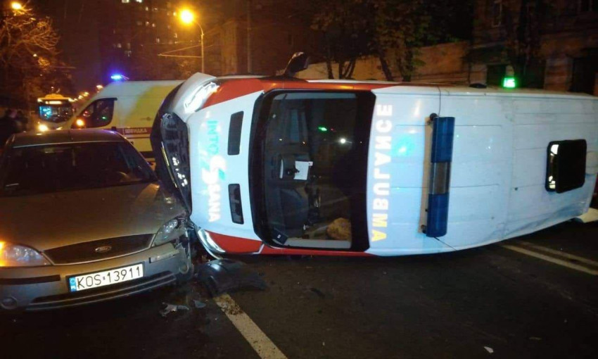 Полиция поделилась подробностями аварии на Разумовской