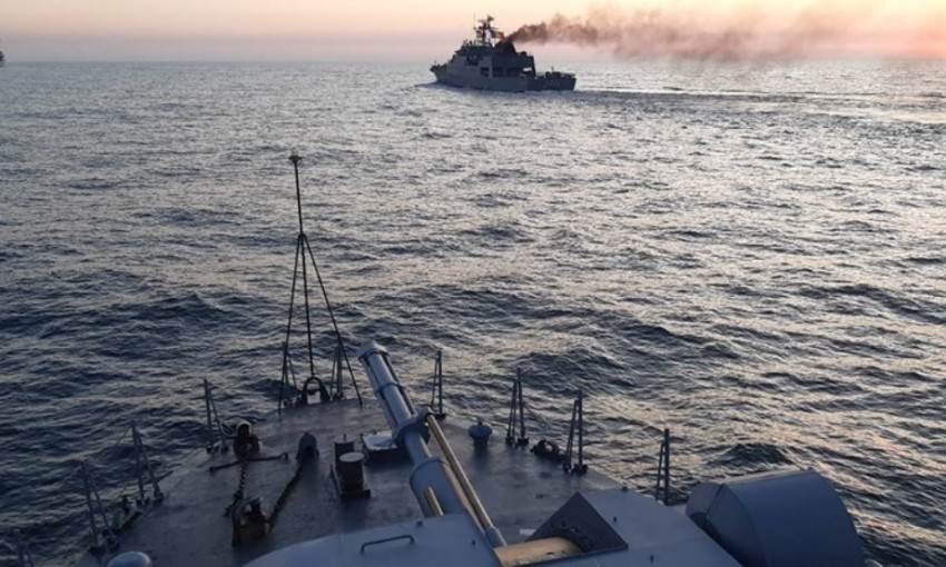 В Черном море прошли совместные учения кораблей Украины и НАТО 