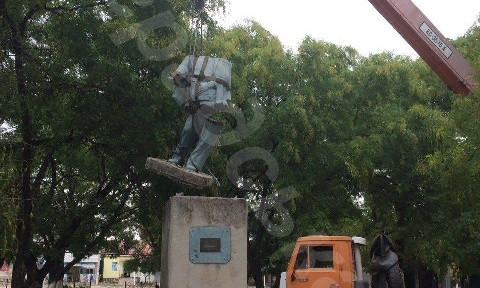 В селе Кубей  всё же демонтировали памятники Ленину и Калинину
