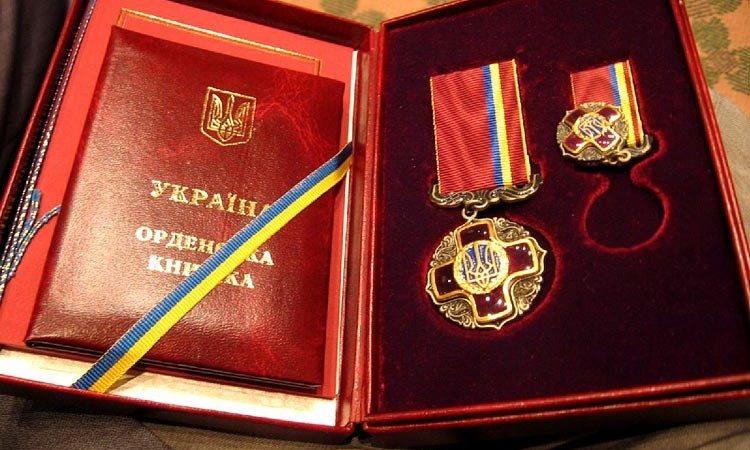Пётр Порошенко наградил орденами и званиями полтора десятка одесситов