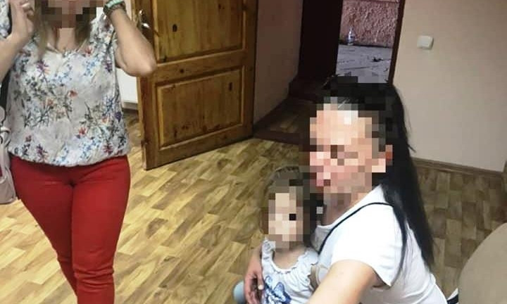 Одесситка, расслабившаяся в кафе, потеряла 4-хлетнюю дочь (фото) 