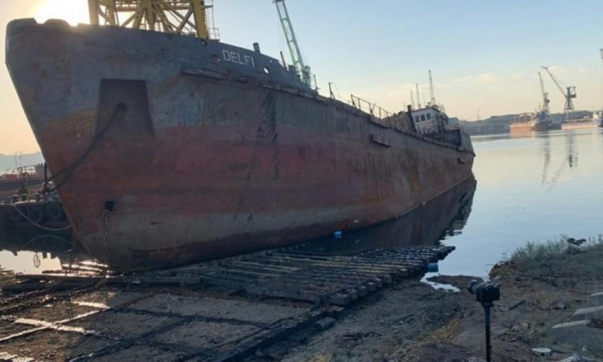 Суд отказал бывшему владельцу танкера Delfi в удовлетворении претензий 