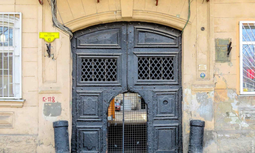 Одесситы создали онлайн-карту старинных дверей города (ФОТО)