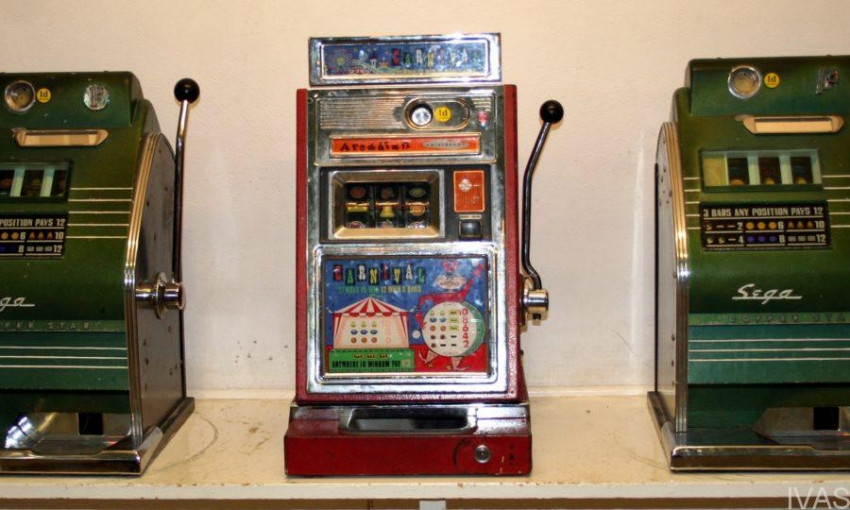 Хитрое «казино»: в Одессе появились аппараты мгновенной лотереи
