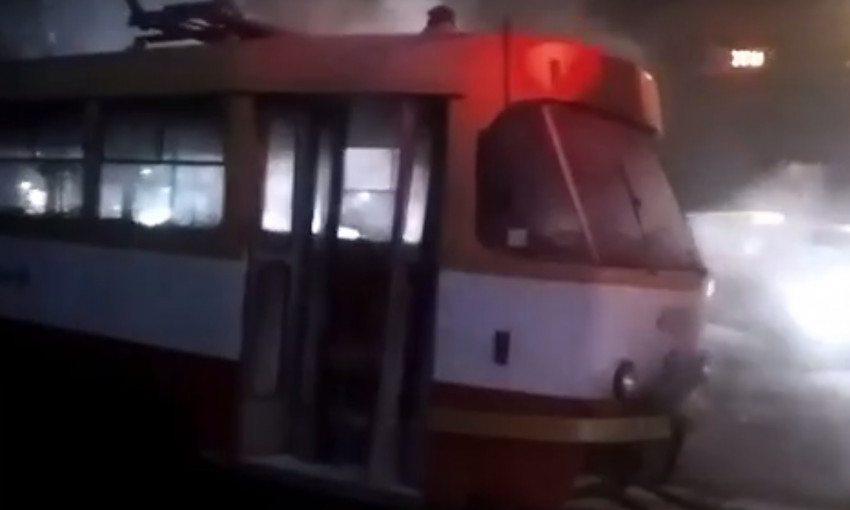 Вечером на посёлке Котовского загорелся трамвай