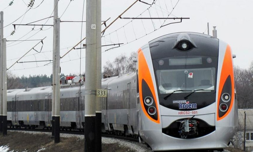 Поезд из Киева в Одессу "Интерсити" удивил сервисом пассажиров