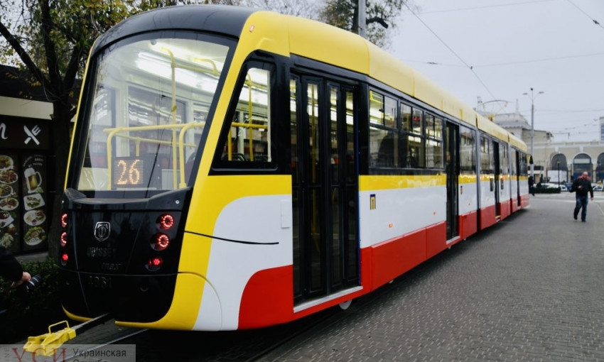 Сегодня в Одессе на маршрут № 26 вышел новый трехсекционный трамвай