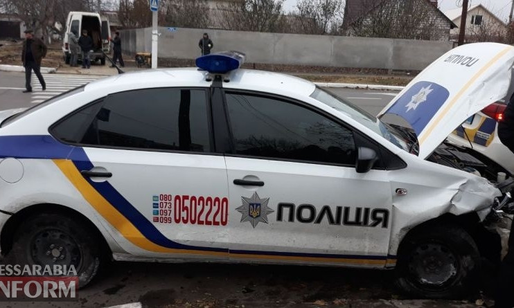 В Измаиле легковушка протаранила автомобиль полиции охраны (ФОТО)