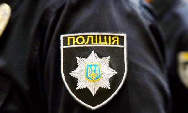 Полиция задержала голого неадеквата на Успенской