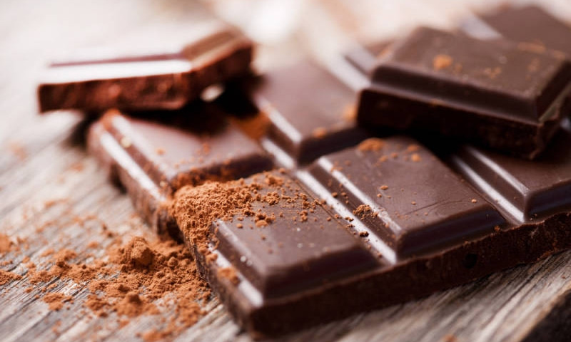 Грабитель-сладкоежка вынес из магазина шоколад на сумму более 600 гривен