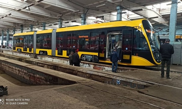 Новый трамвай одесско-днепровской компании выходит на испытания