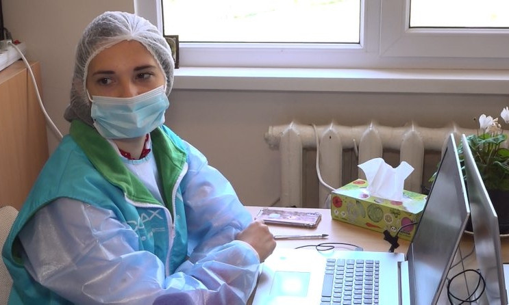 В Одессе сделали прививку учителям, которые будут работать во время ВНО 