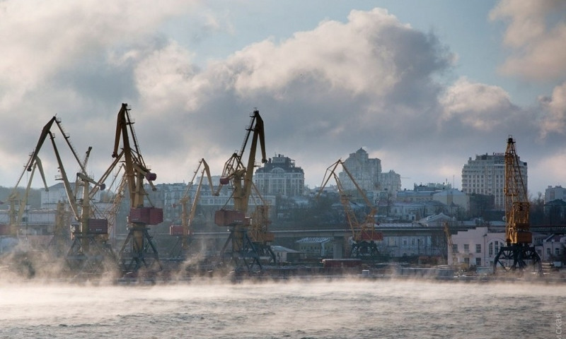 Под Одессой "кипит" море - интересное природное явление попало на фото и видео
