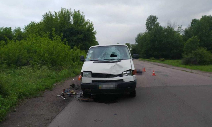 В Одесской области подросток погиб под колесами микроавтобуса 
