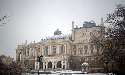 Украшенная снегом Одесса: актуальные фотоснимки города