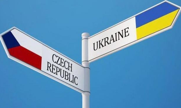 Чехия возобновила процесс выдачи виз для украинцев