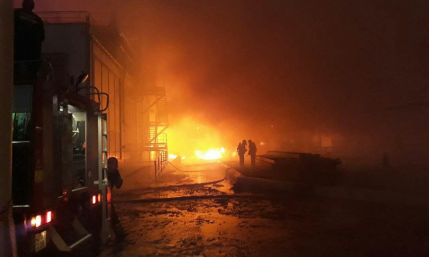 В Лиманском районе горел маслоперерабатывающий завод