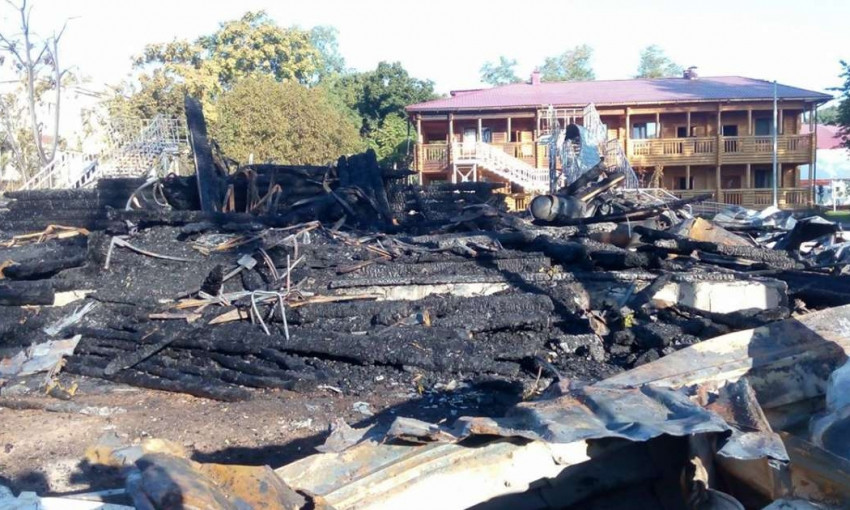 Родители пострадавших в пожаре на «Виктории» детей требуют у мэрии 4 миллиона компенсации