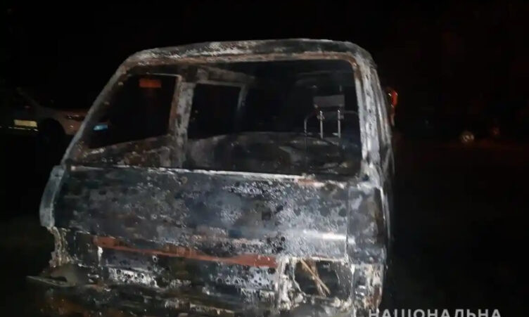 В Одесской области у автовладельца сгорело сразу 3 автомобиля – преступник найден 