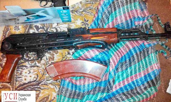 Полицейские под Одессой обнаружили арсенал огнестрельного оружия