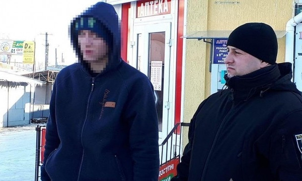 В Подольске юноша ограбил школьницу