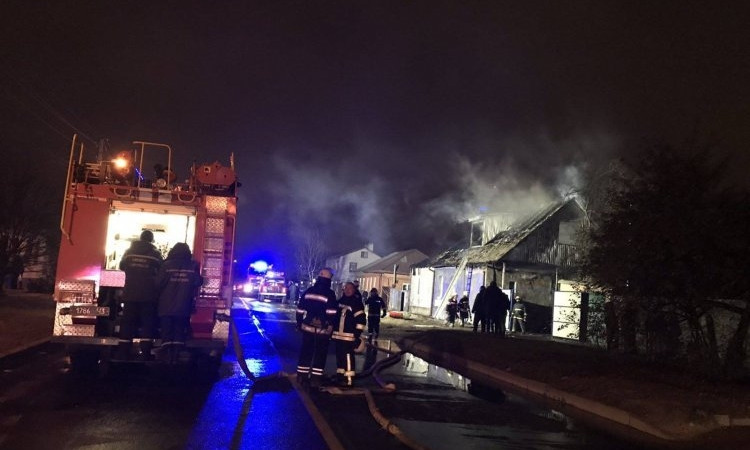 1 января окончилось трагическим пожаром - на поселке Котовского в огне погиб человек